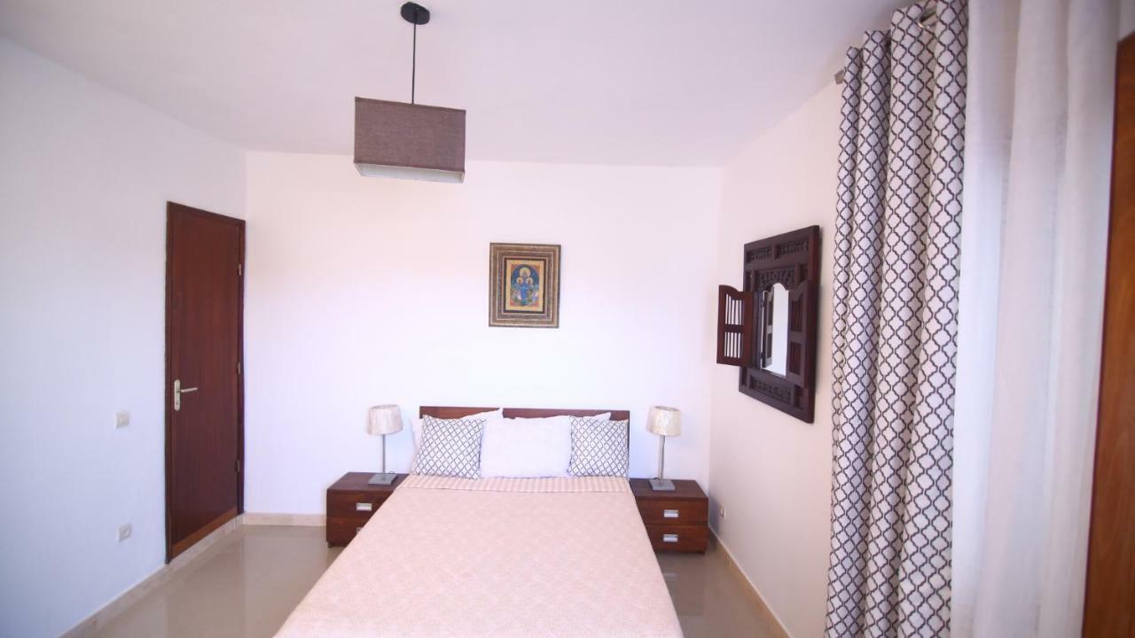 Illiyin Boutique Hotel Dakar Exterior photo
