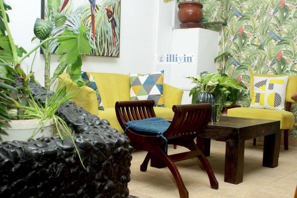 Illiyin Boutique Hotel Dakar Exterior photo